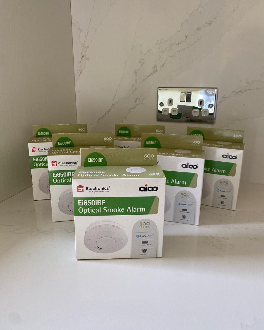 Interlinked Smoke & Heat Alarm Installation - Bunker Alarms